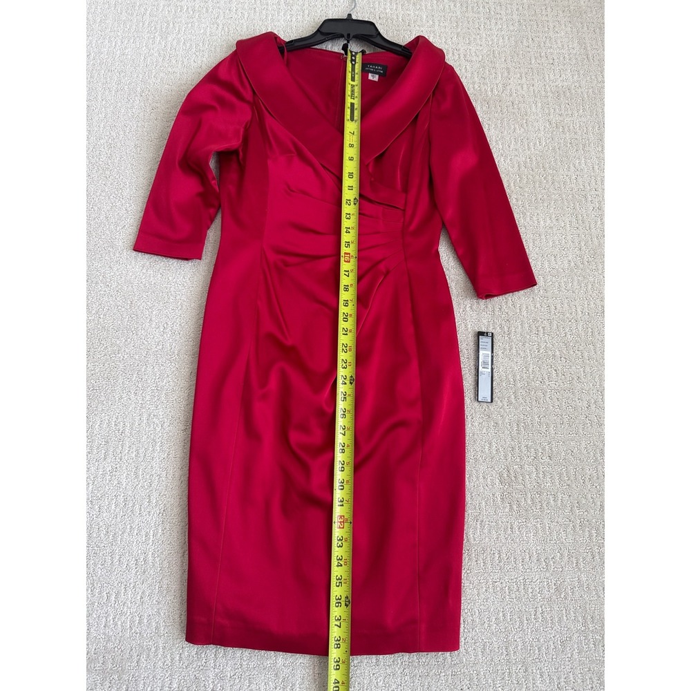 Tahari Arthur Levine Red Satin Drape Neck 3/4 Sleeve Sheath Dress Size 8 - Picture 5 of 5